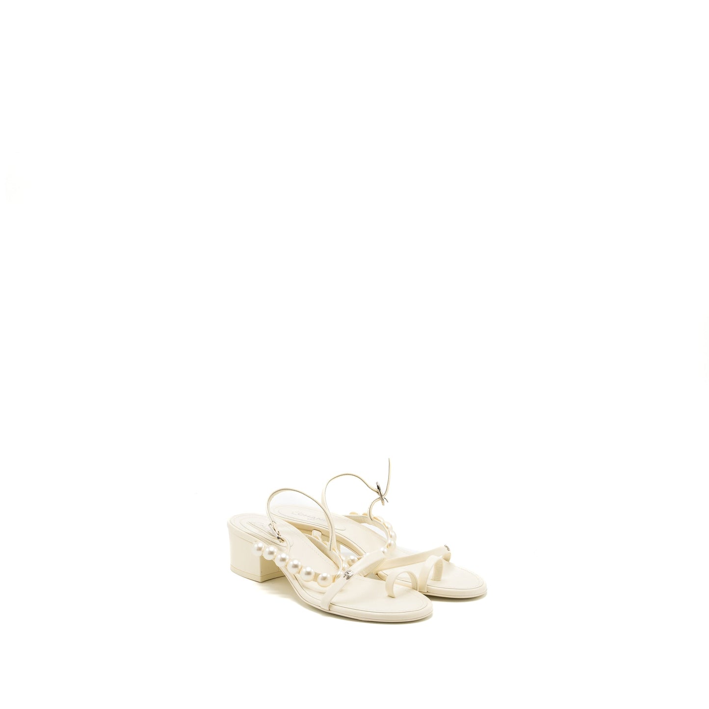 Chanel Size 38.5 Pearl Sandal Leather White