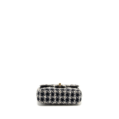 Chanel Mini Flap Bag with Detailed Chain Tweed Black/White L (Microchip)