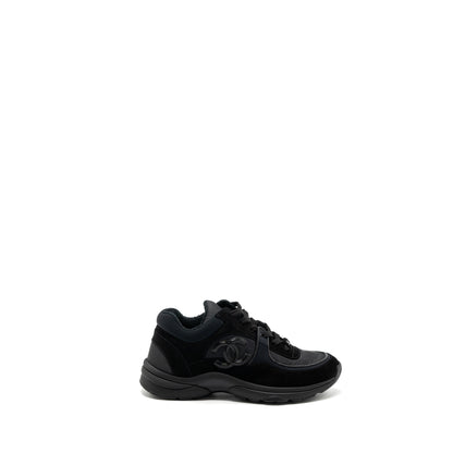 Chanel size 37.5 trainers/ sneakers nylon / suede leather black