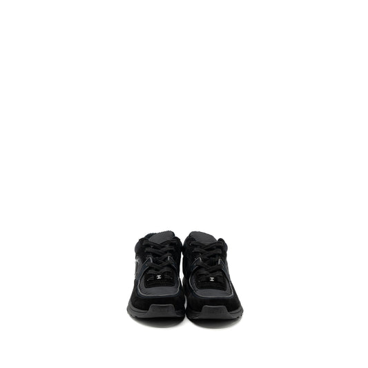 Chanel size 37.5 trainers/ sneakers nylon / suede leather black