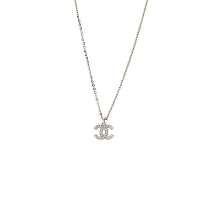 CHANEL CC LOGO NECKLACE CRYSTAL