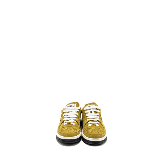 Chanel 23A Size 37.5 Sneakers Suede Green