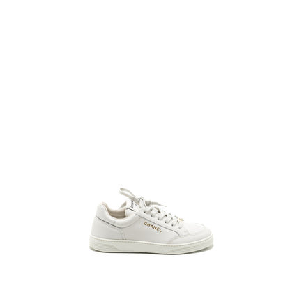 Chanel 23a Size 38 Sneaker/Trainer Calfskin White