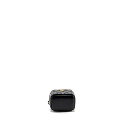 Chanel Pearl Crush mini vanity with chain lambskin black with