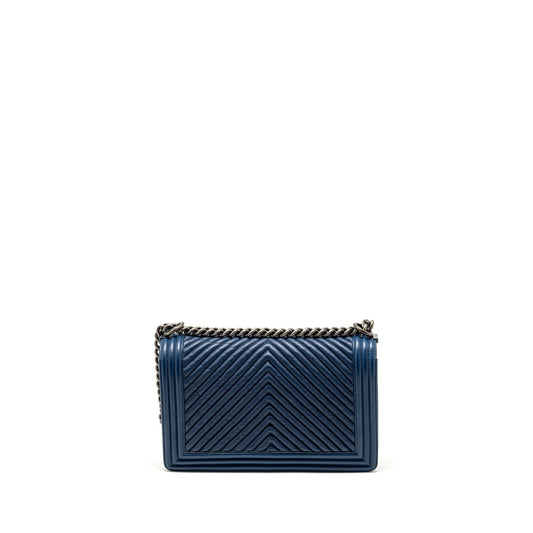 Chanel new medium boy bag chevron Lambskin blue ruthenium