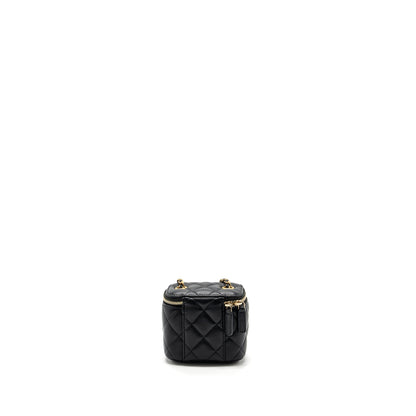 Chanel Pearl Crush mini vanity with chain lambskin black with