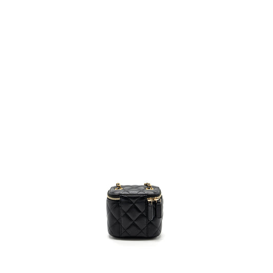 Chanel Pearl Crush mini vanity with chain lambskin black with