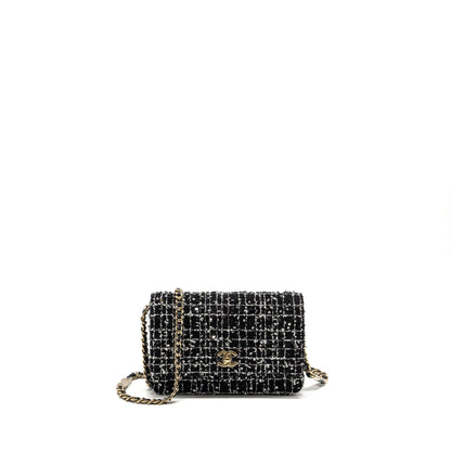 Chanel 24p Detail Chains Wallet On Chain Tweed/Sequins Black/White L (Microchip)