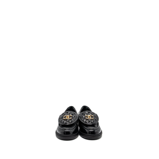 Chanel Size 38.5 Quilted CC Logo Loafer Patent Lambskin Black L