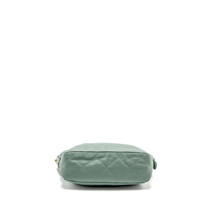 Chanel 22C Hobo bag with Giant Chain calfskin Green  (microchip)