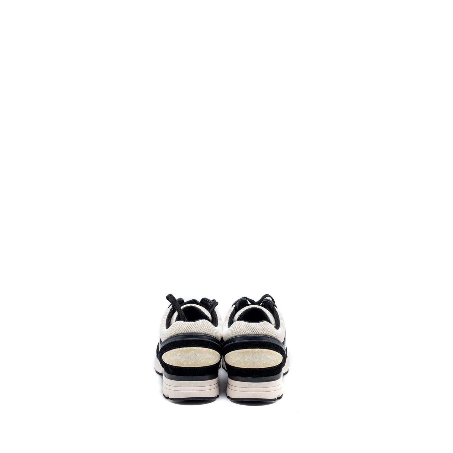 Chanel size 44 CC Logo sneaker suede/ leather black/white