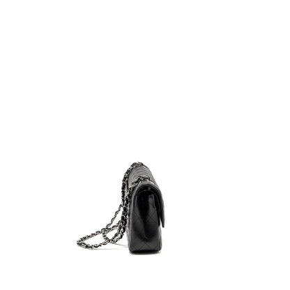 Chanel Medium Classic Double Flap Bag CAVIAR Black  (Microchip)