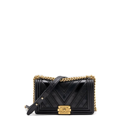 Chanel Medium Boy Bag Chevron Calfskin Black