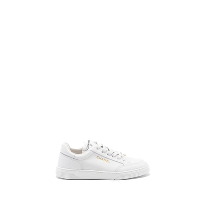 Chanel size 38.5 sneakers black / white