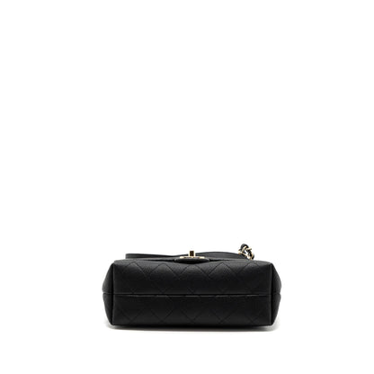 CHANEL FLAP BAG WITH CHAINS HANDLE Quilted CALFSKIN BLACK