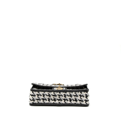 Chanel 23C Houndstooth Weaving Flap Bag Tweed/Lambskin Black/White Brushed  (Microchip)