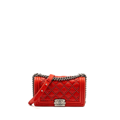 Chanel Medium Boy bag lambskin red ruthenium