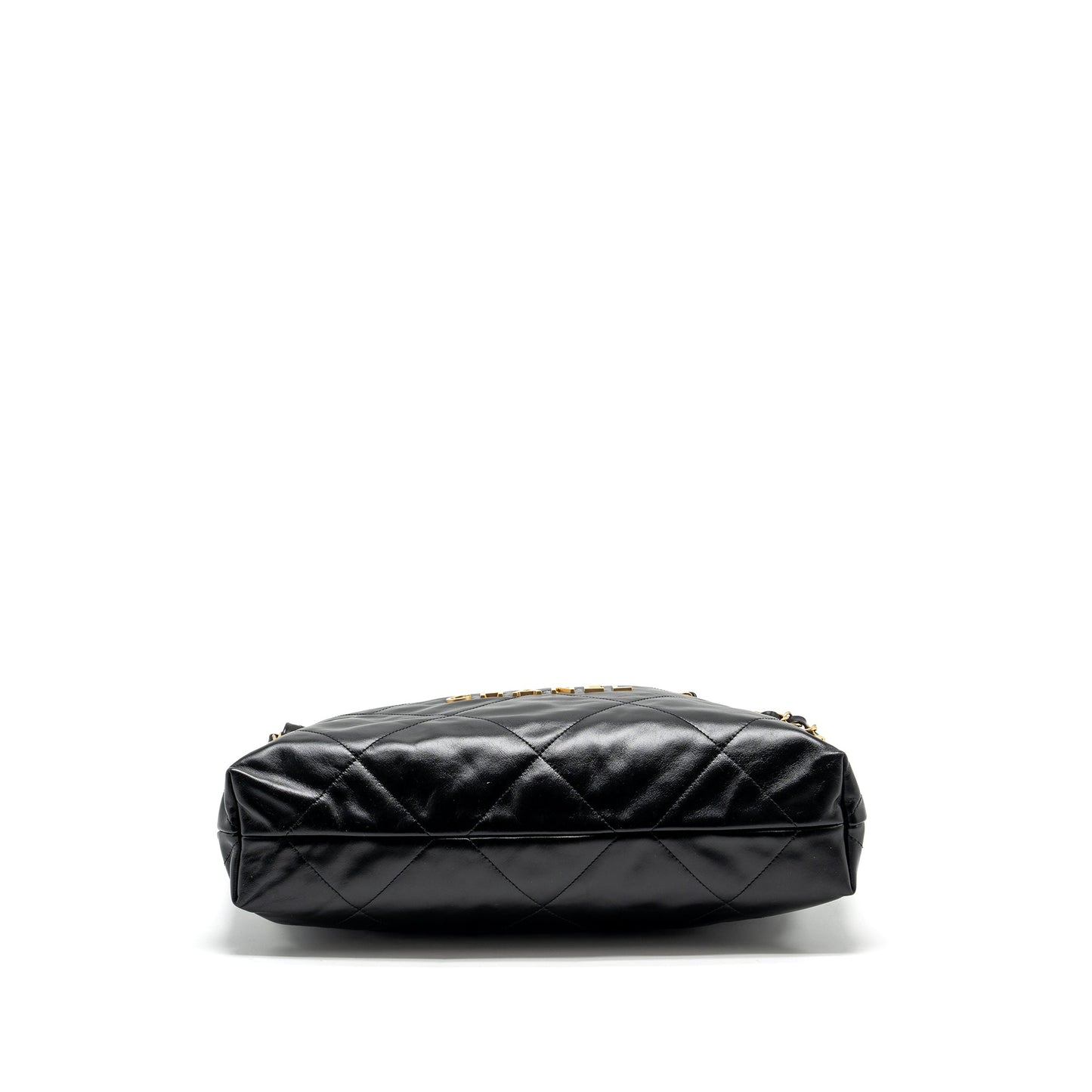 CHANEL medium 22 Bag Shiny Calfskin Black