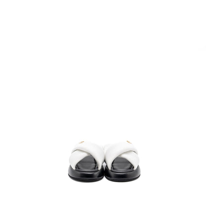 Chanel Size 39 Quilted Sandal Lambskin White/Black L