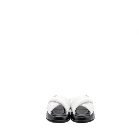 Chanel Size 39 Quilted Sandal Lambskin White/Black L