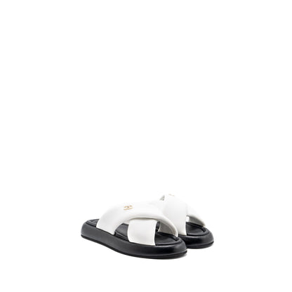 Chanel Size 39 Quilted Sandal Lambskin White/Black L