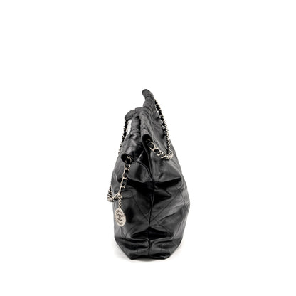 Chanel Medium 22 Shiny Calfskin Black  (microchip)