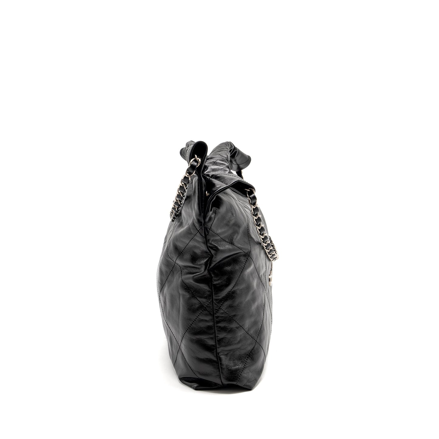 Chanel Medium 22 Shiny Calfskin Black  (microchip)