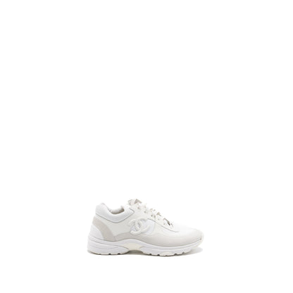 chanel size 39 CC sneakers white
