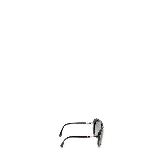 Chanel Sunglasses with Pearl Black