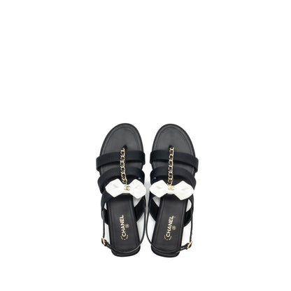 Chanel Size 39 21K Grosgrain Chain CC Logo With White Bow Sandals Black L