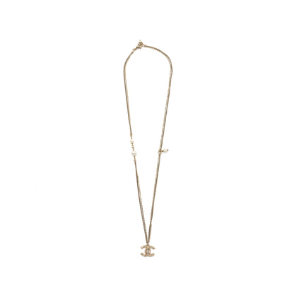 Chanel small CC logo and pearl necklace light gold tone