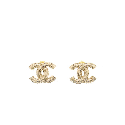 Chanel CC logo earring L
