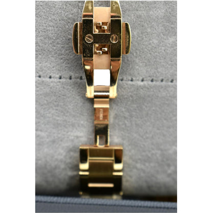 FENDI Momento Swiss Quartz Stainless Steel Date Watch White Dial 34mm