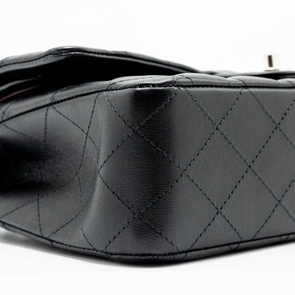 Chanel Medium Classic Double Flap Bag Lambskin Black  (microchip)