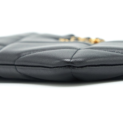 Chanel 19 Pouch Lambskin Black