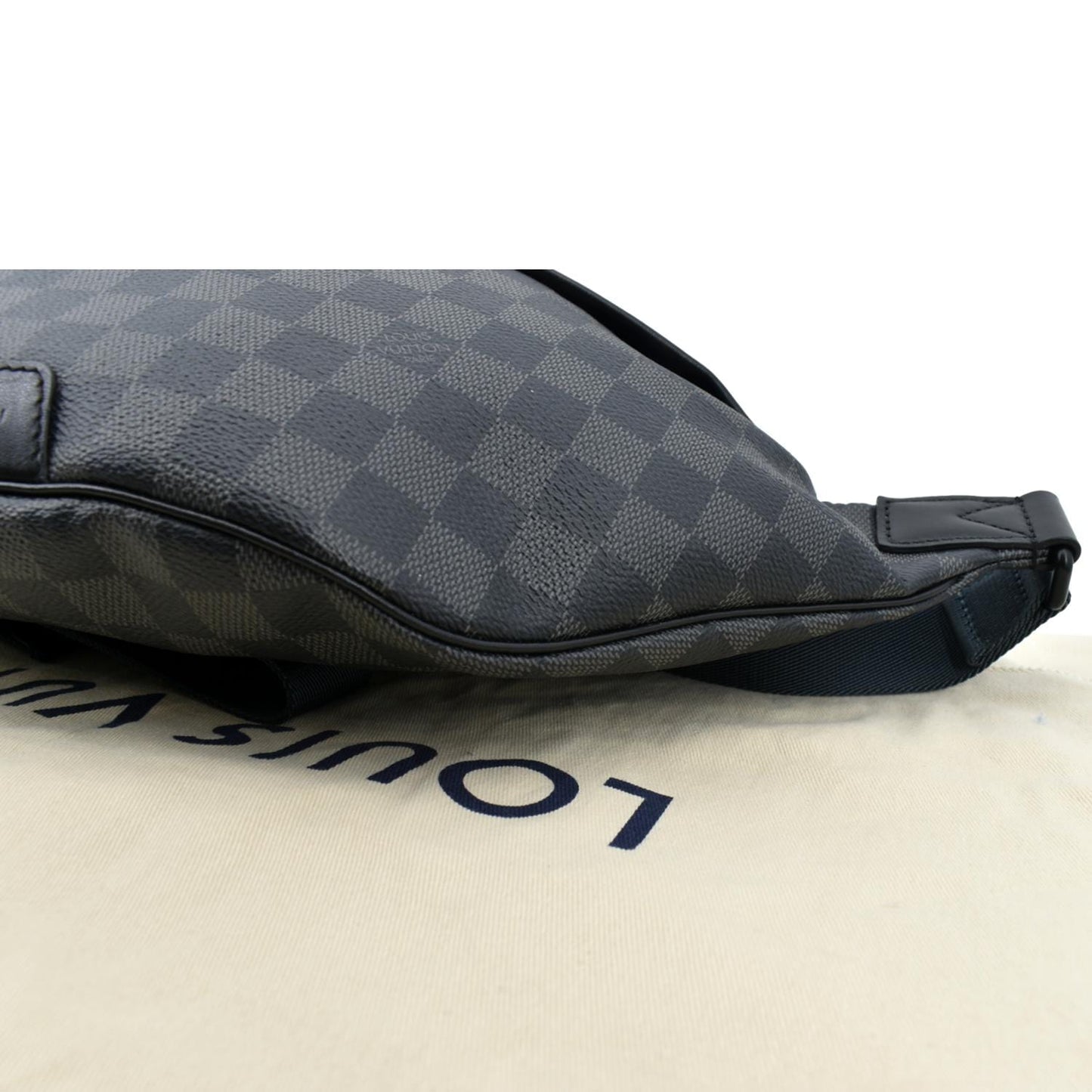 LOUIS VUITTON Discovery Damier Graphite Leather Bumbag Black