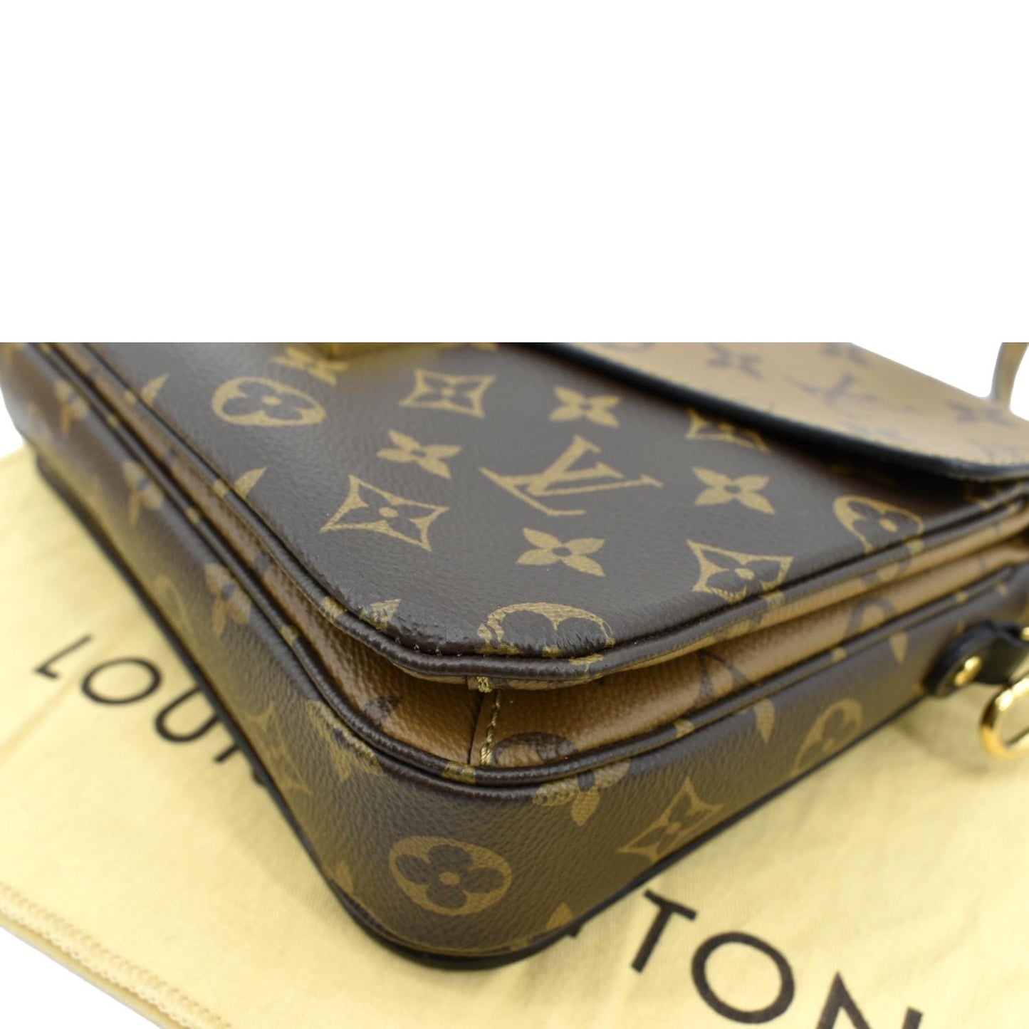 LOUIS VUITTON Metis Pochette Reverse Monogram Canvas Crossbody Bag Brown