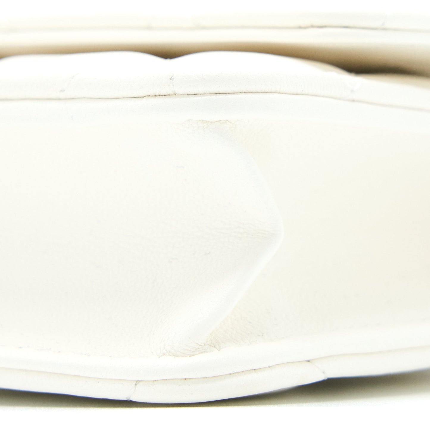 Chanel Pearl Crush Wallet On Chain Lambskin White  (Microchip)