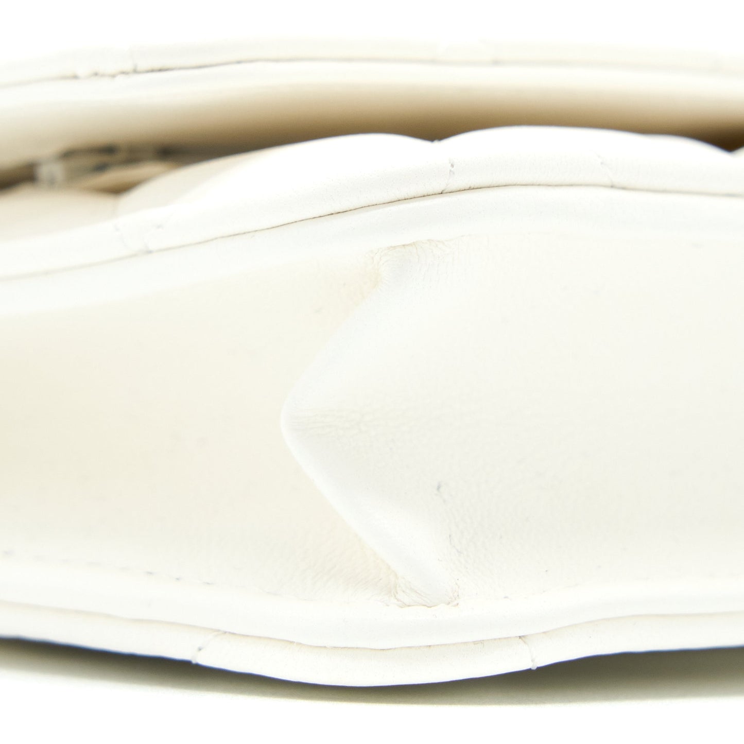 Chanel Pearl Crush Wallet On Chain Lambskin White  (Microchip)
