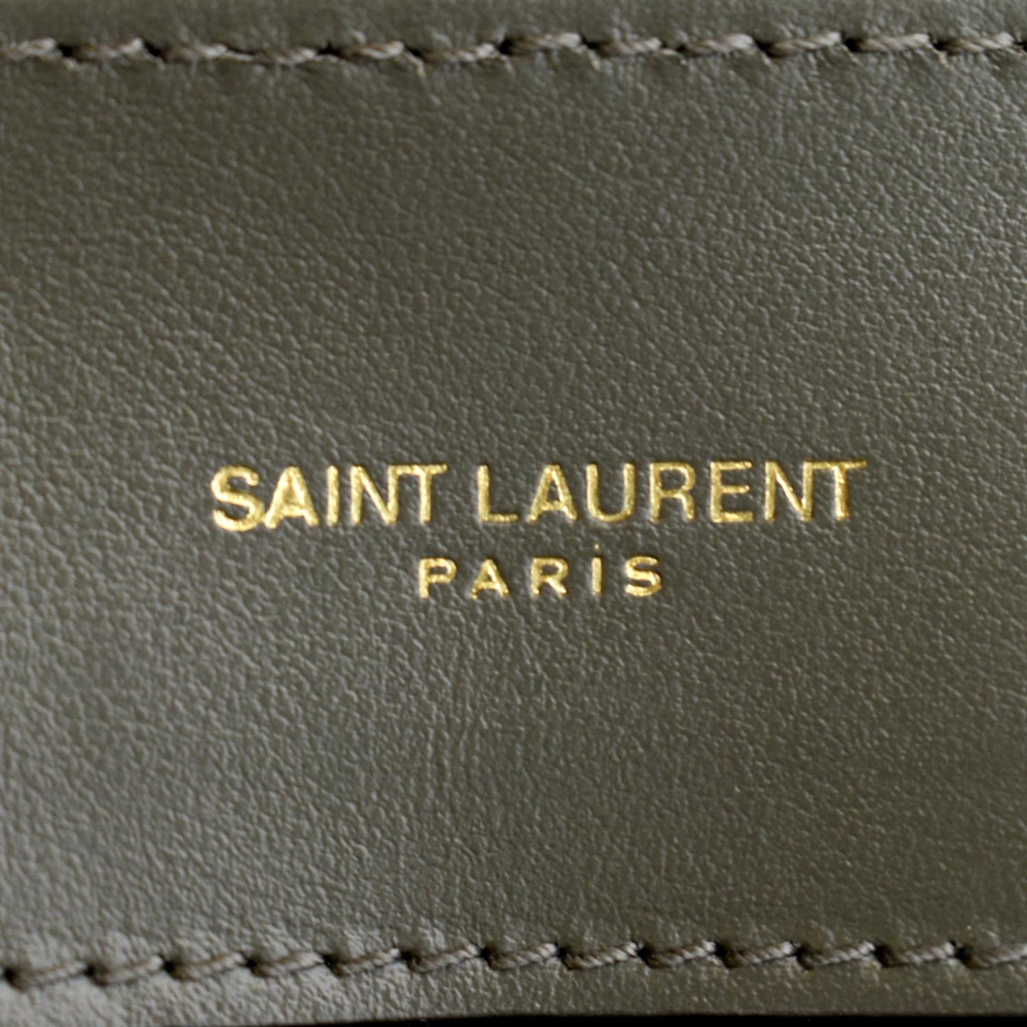 YVES SAINT LAURENT Medium Loulou Matelasse Leather Chain Shoulder Bag Neutral Grey