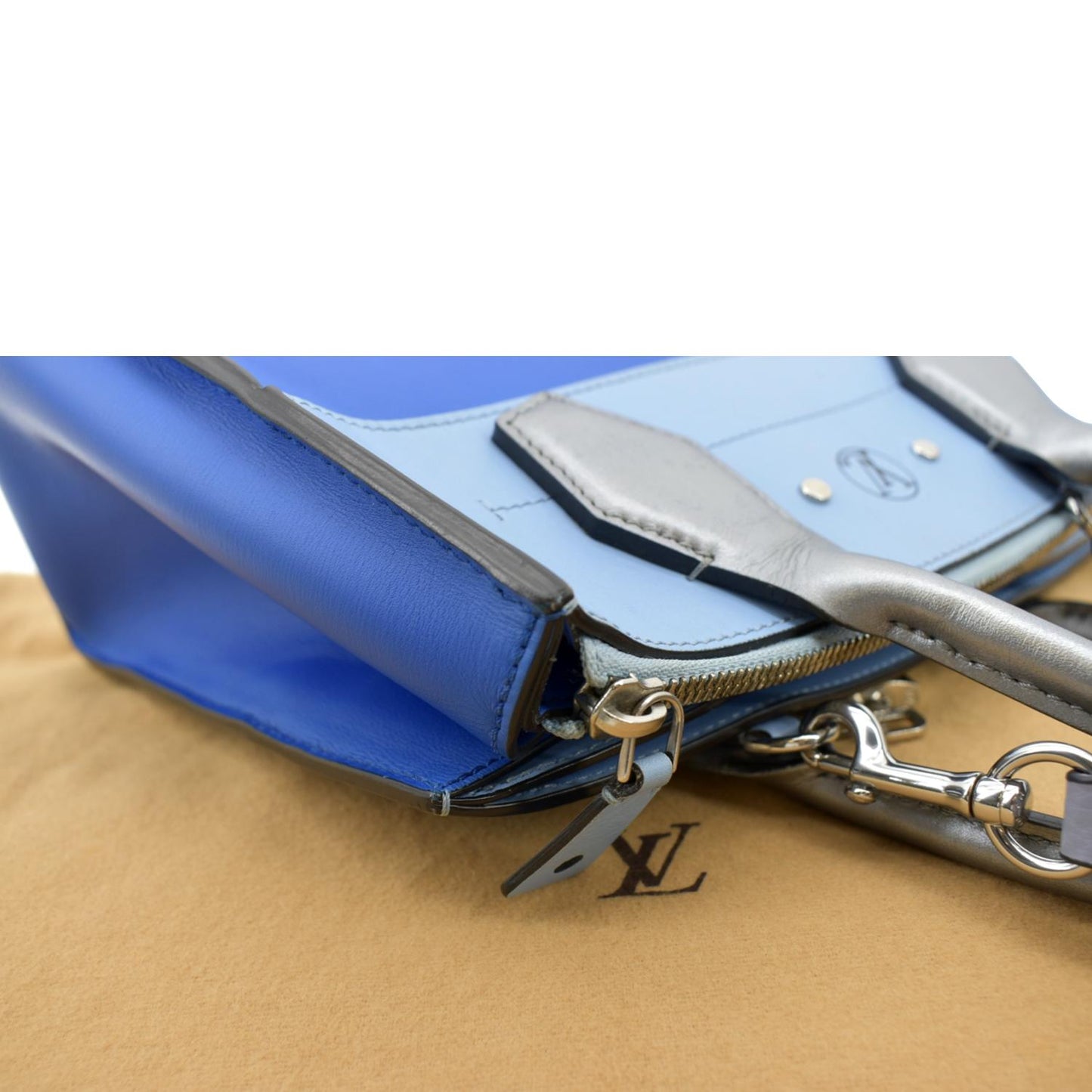 LOUIS VUITTON City Steamer Leather Shoulder Tri Color Bag Blue