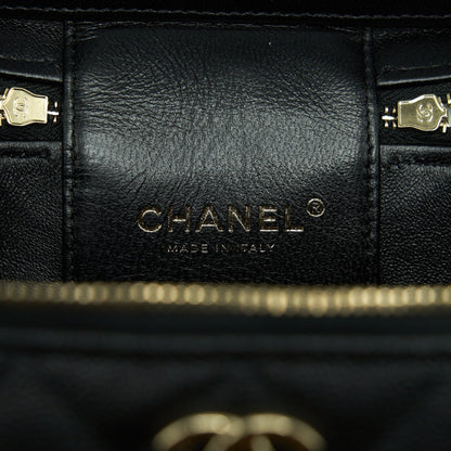 Chanel 22S Top Handle Vanity Caviar Black L (Microchip)