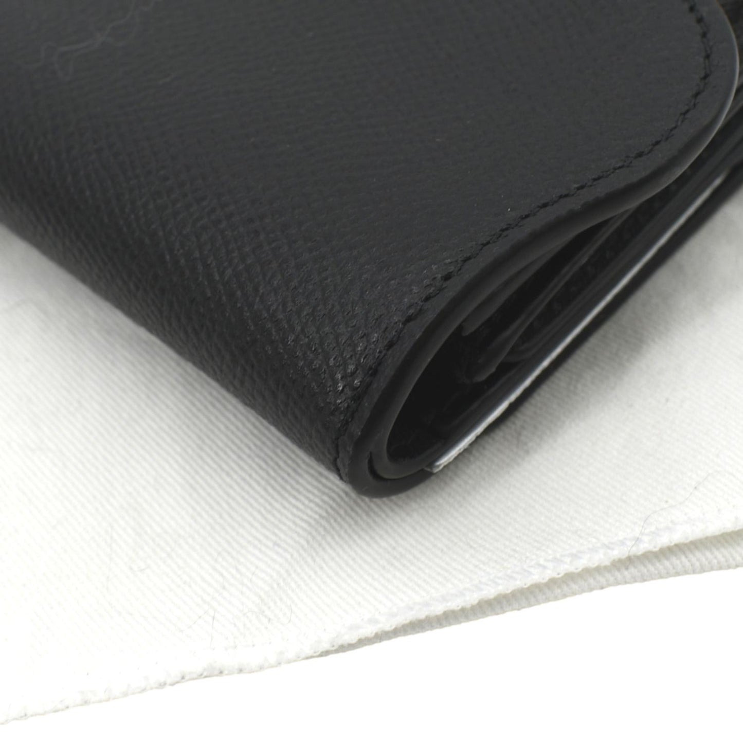 CHRISTIAN DIOR Saddle Grained Calfskin Leather Wallet Black