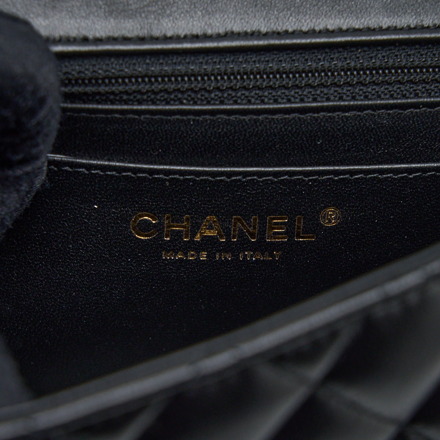 Chanel Mini Square Flap Bag Lambskin Black L (Microchip)