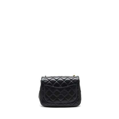 Chanel pearl Crush mini square Flap bag lambskin Black