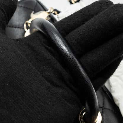 Chanel small coco handle caviar black L (microchip)