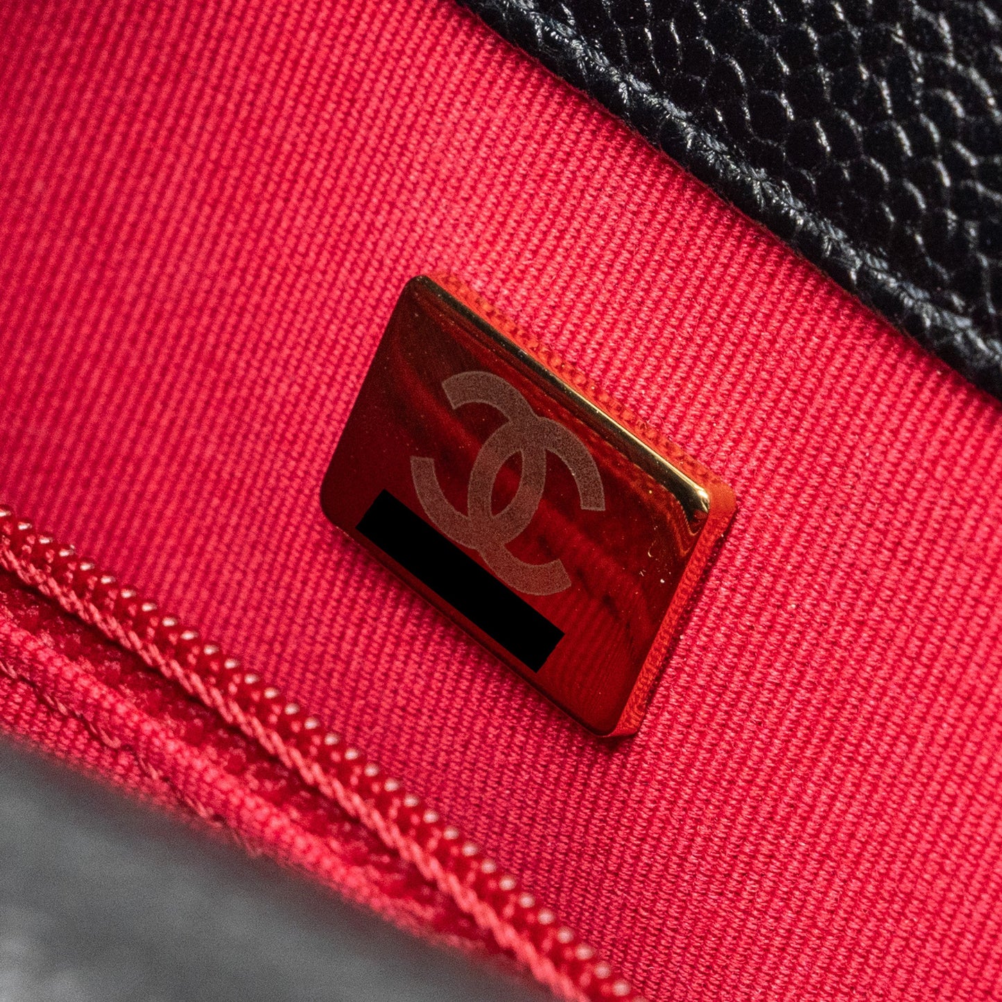 Chanel 21A chain Soul Flap bag grained calfskin black  (Microchip)