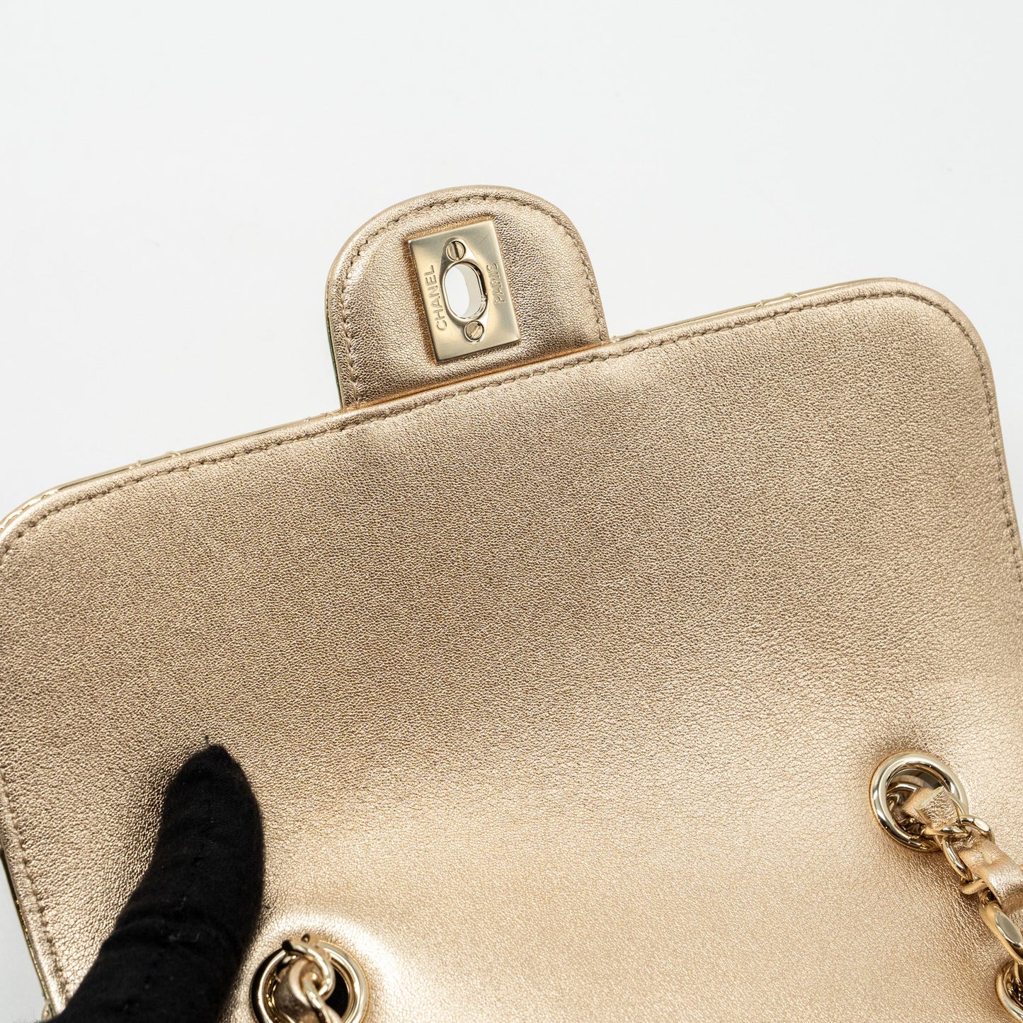 Chanel 24C backpack with star patent gold L (microchip)