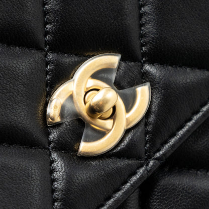 Chanel Pearl Crush Wallet On Chain Lambskin Black  (microchip)