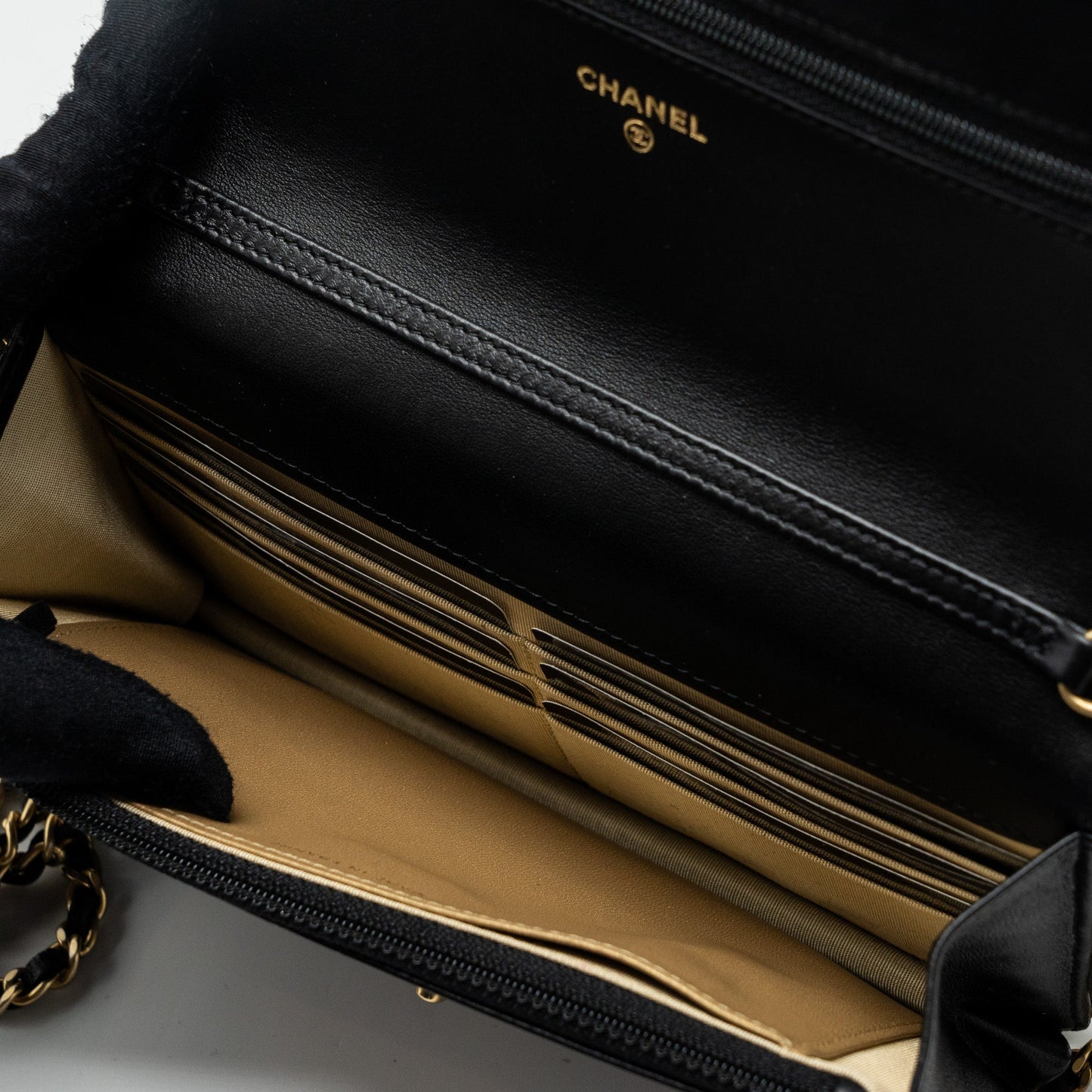 Chanel Pearl Crush Wallet On Chain Lambskin Black  (microchip)